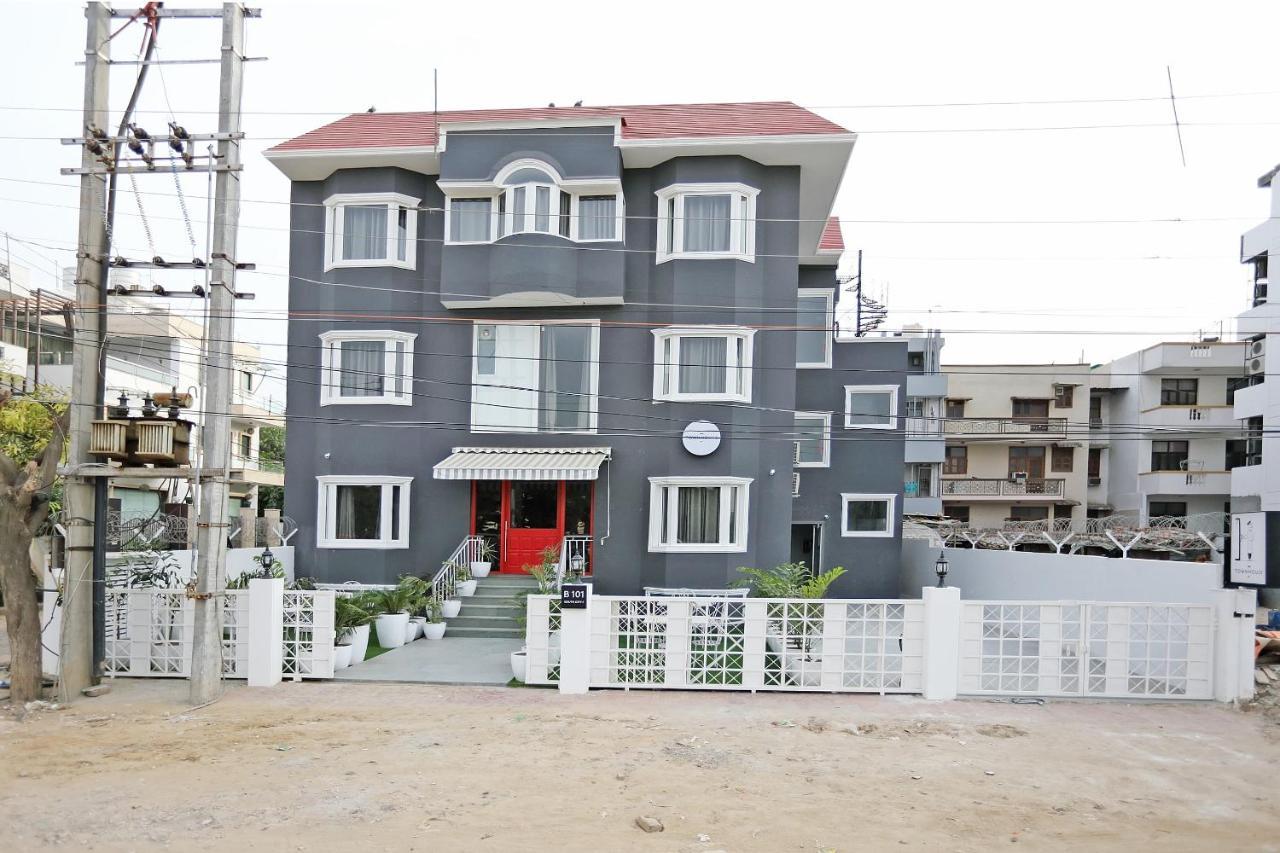 Oyo Townhouse 17 Huda City Center Near Leisure Valley Park Gurgaon Exterior photo